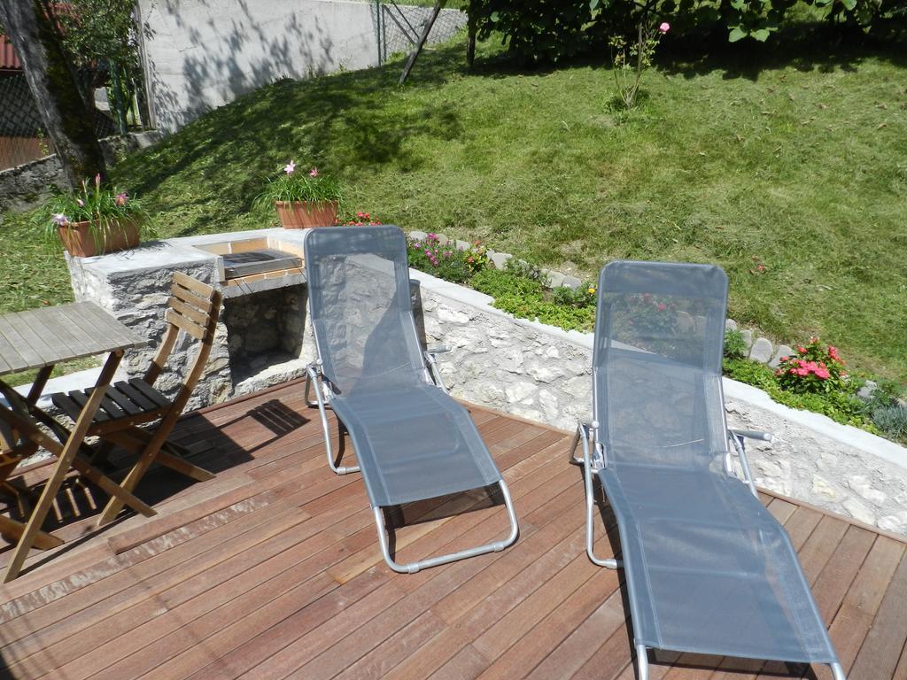 Apartments Dvor Bovec Quarto foto