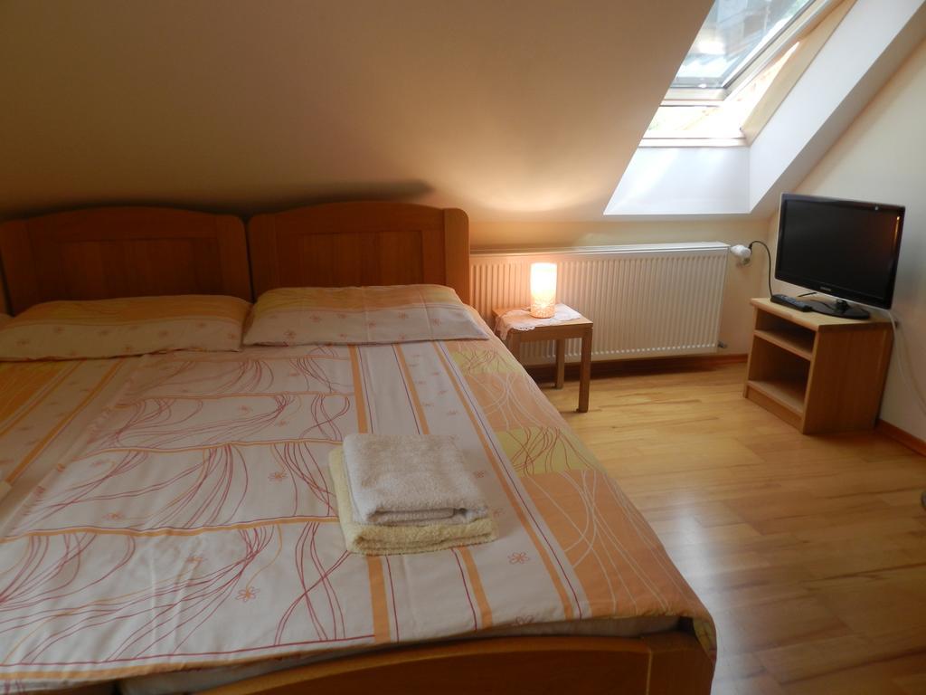 Apartments Dvor Bovec Exterior foto